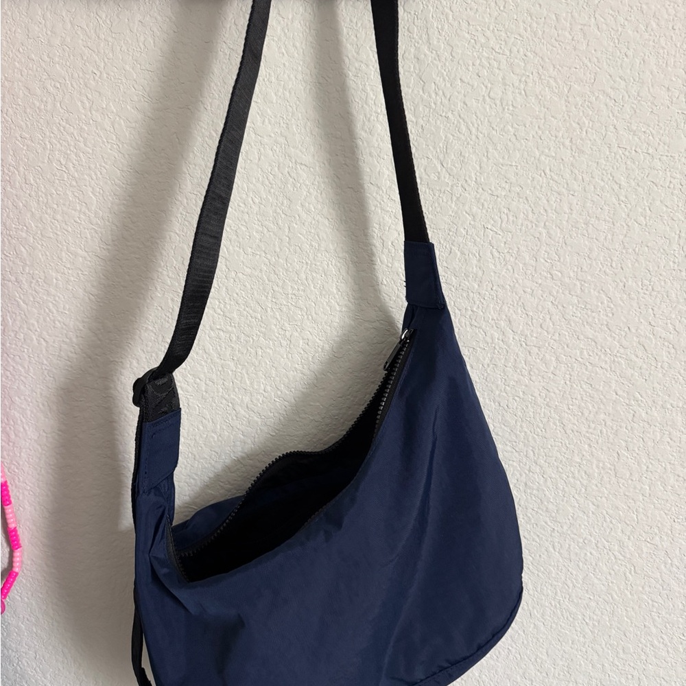 Baggu Navy Blue medium cresent Bag